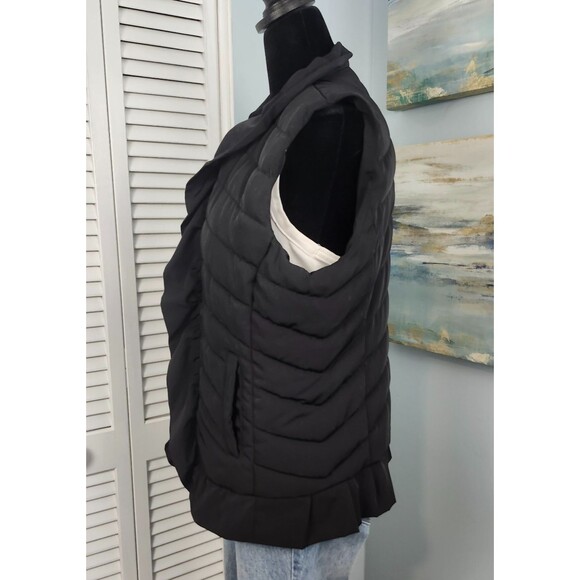 CHARLIE PAIGE Black Quilted Puffer Vest. Ruffle Front  Zip Women's Size Small - Picture 3 of 9